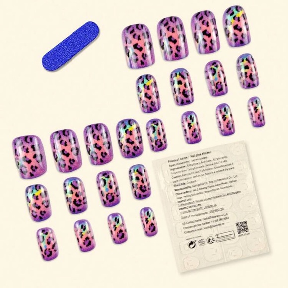 24pc Press On Nail Set from the Nail Bar 💅 - Picture 3 of 4